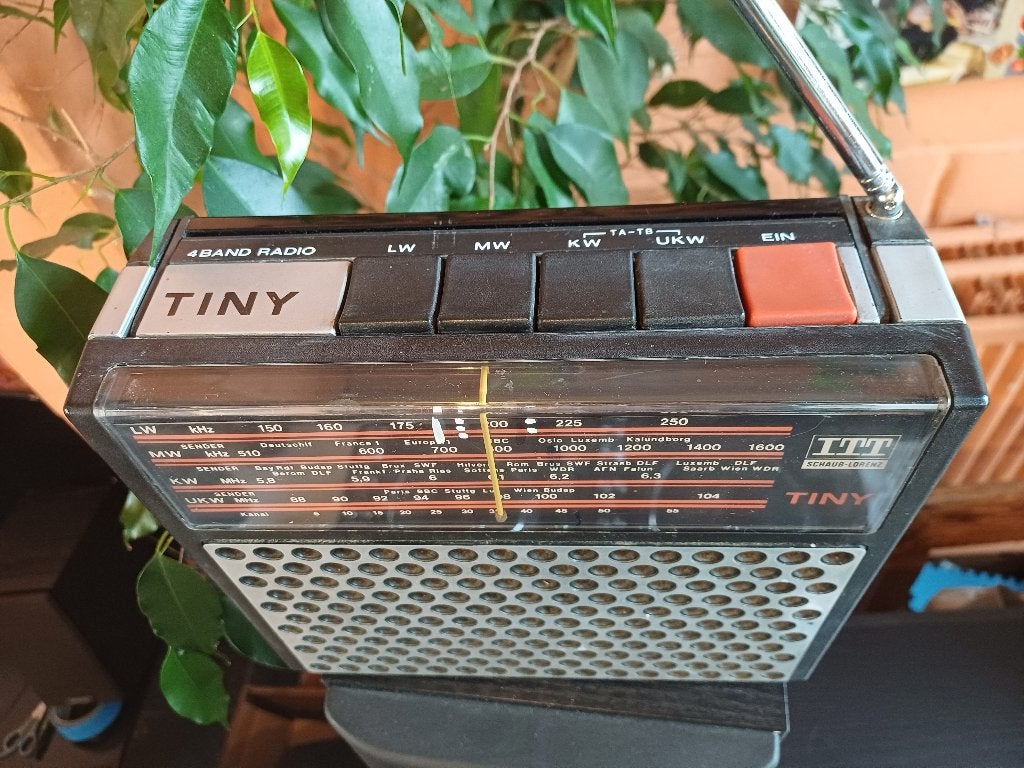 ITT Vintage draagbare radio, Ophalen of Verzenden, Radio