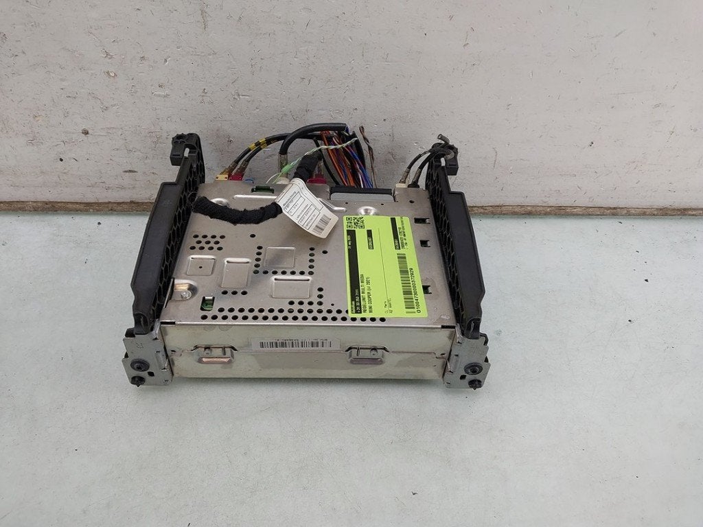 ORDINATEUR MULTIMEDIA Mini Mini (F56) (01-2013/10-2017), Petuelring 130
80809  München, DE, Mini, Utilisé, Minikundenbetreuung@mini.de
