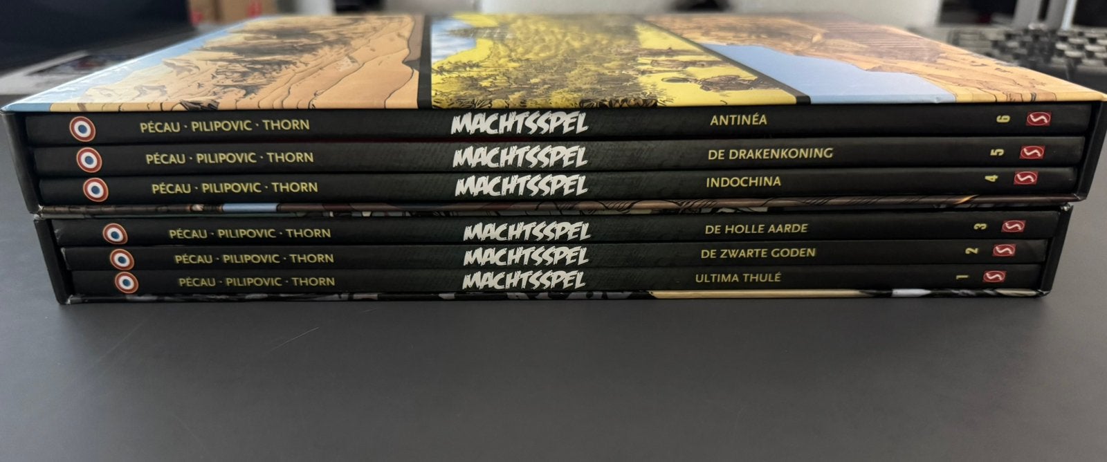 Machtsspel complete reeks 1 t/m 6 in 2 cassettes, Boeken, Complete serie of reeks, Ophalen of Verzenden, Zo goed als nieuw