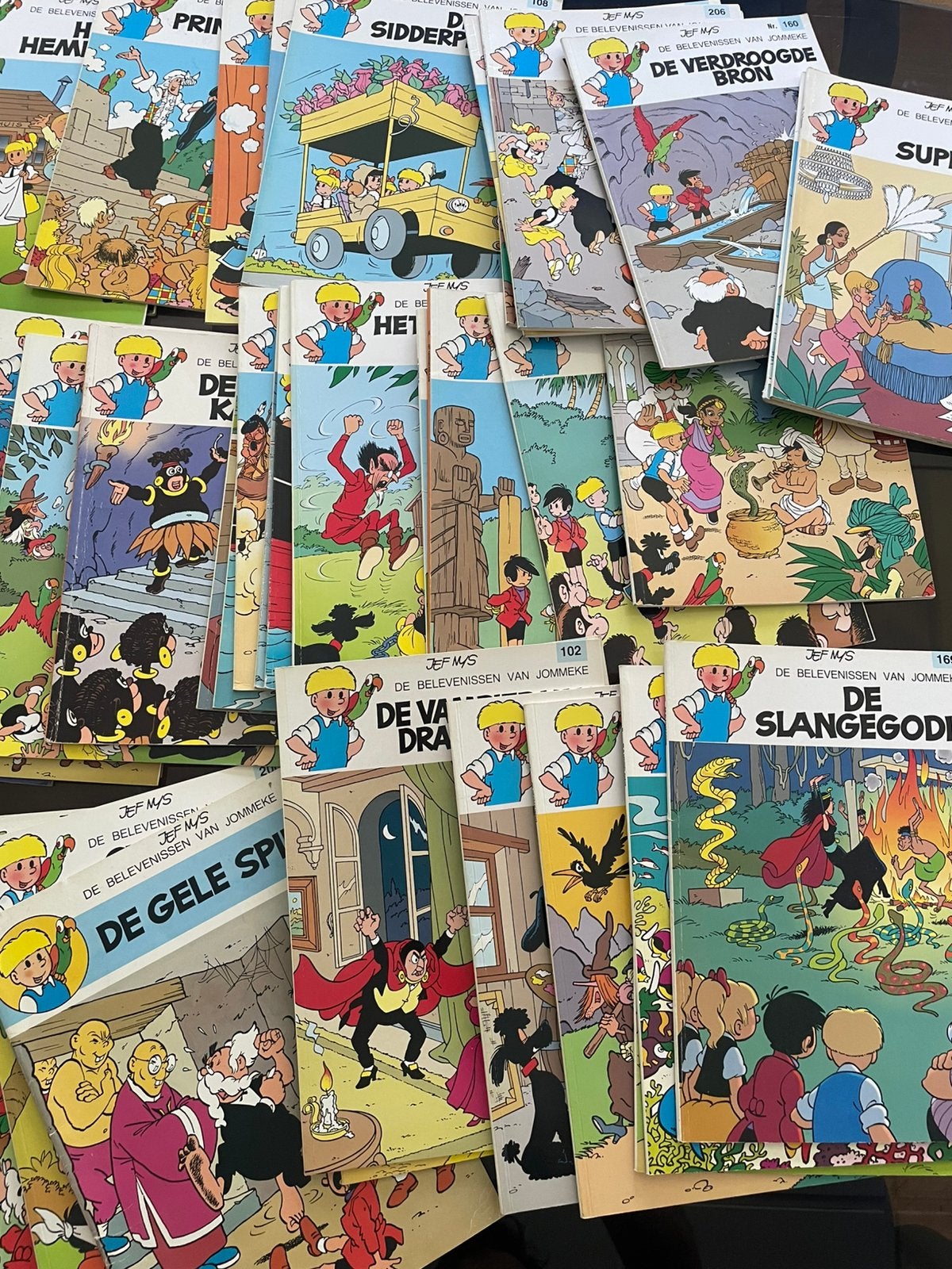 85 Jommeke strips – mooie verzameling, Ophalen, Gelezen