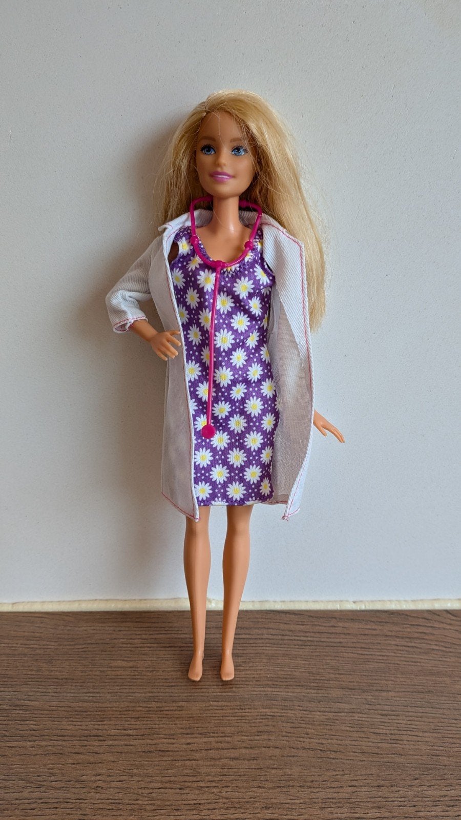 Barbie dokter, Kinderen en Baby's, Ophalen of Verzenden, Zo goed als nieuw, Barbie