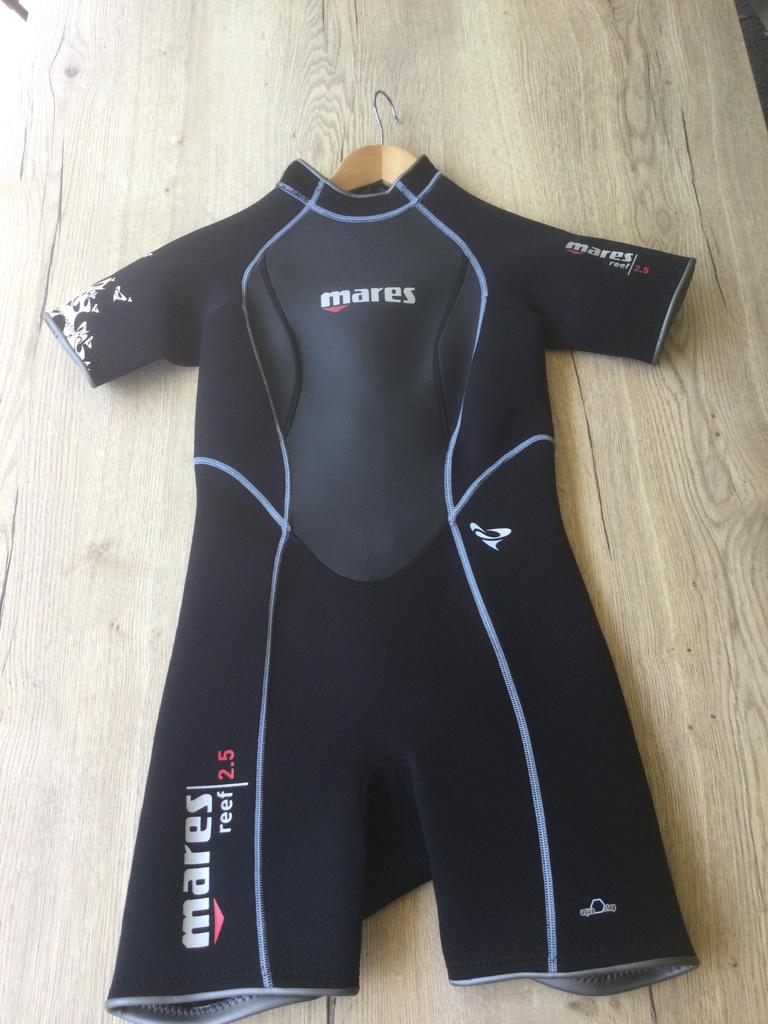 Mares Reef 2,5mm Shorty Lady size 4 - Nieuw uit stopzetting, Watersport en Boten, Duiken, Ophalen of Verzenden, Nieuw, Duikpak