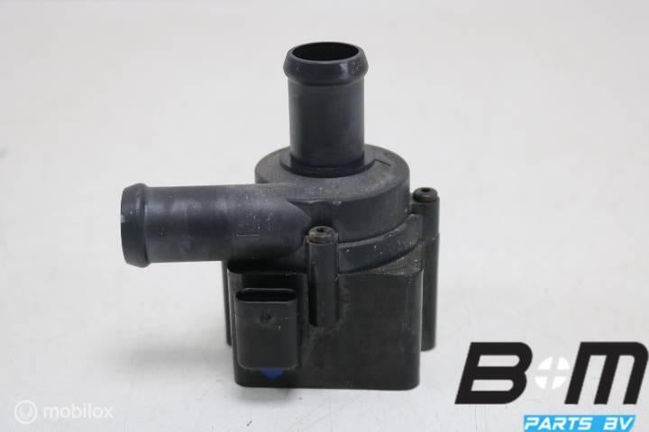 Extra waterpomp Audi Q5 8R 06H121601A, Gebruikt