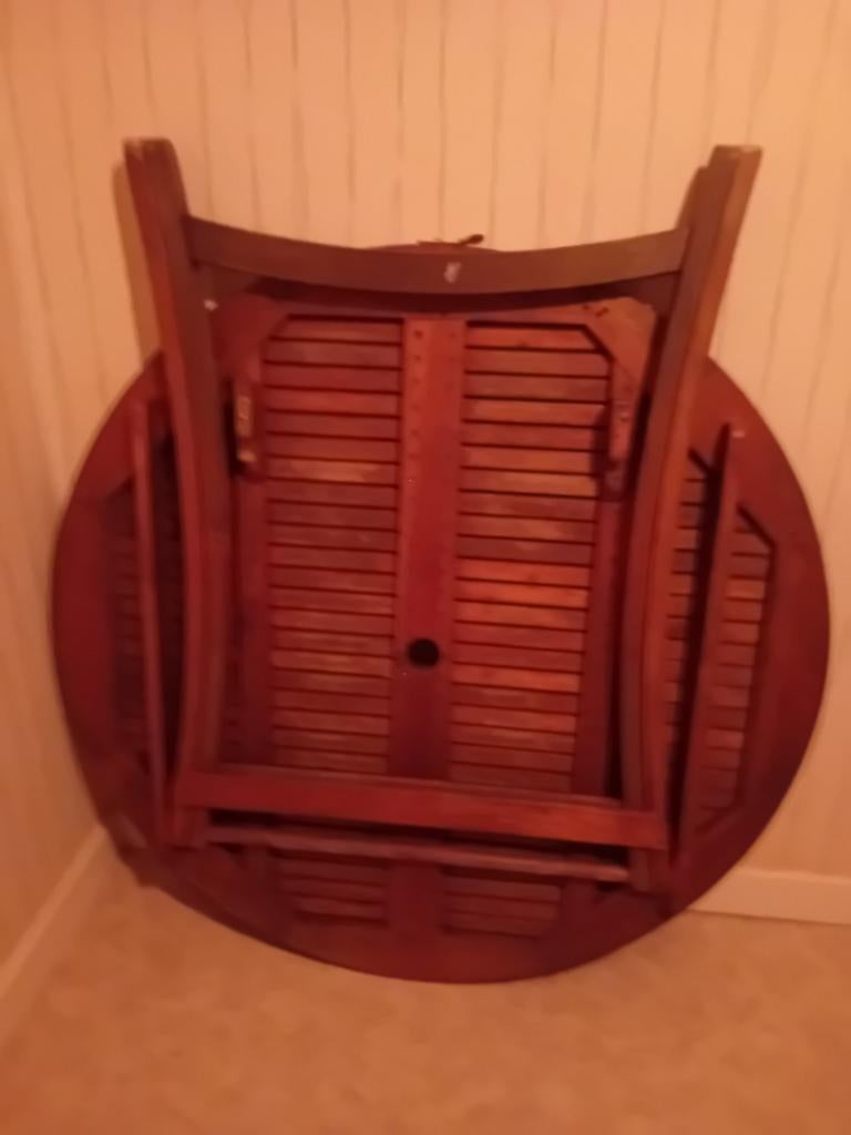 Table ronde en merisier et 4 chaises, Jardin & Terrasse, Enlèvement