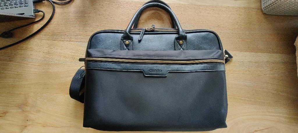 Nieuwe laptoptas, Computers en Software, Laptoptassen, Nieuw, Ophalen of Verzenden, Zwart, Meerdere vakken