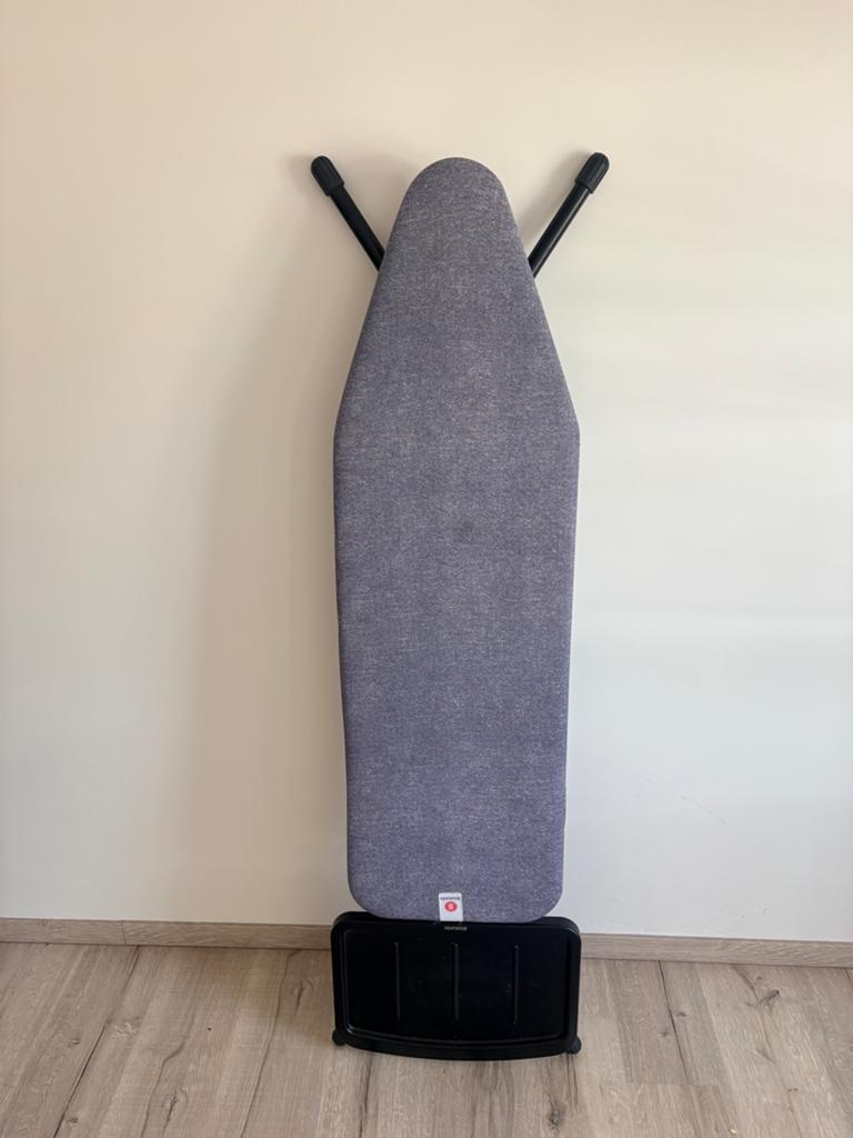 Strijkplank Brabantia, Elektronische apparatuur, Strijkijzers en Strijkplanken, Ophalen, Zo goed als nieuw