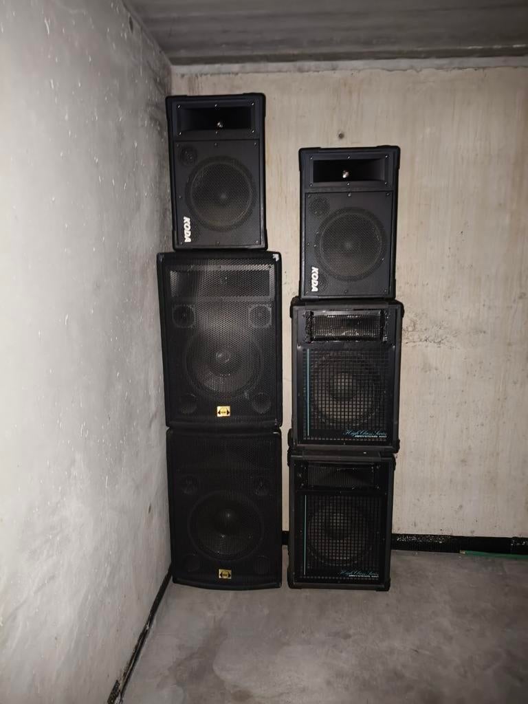 Partij speakers, Ophalen