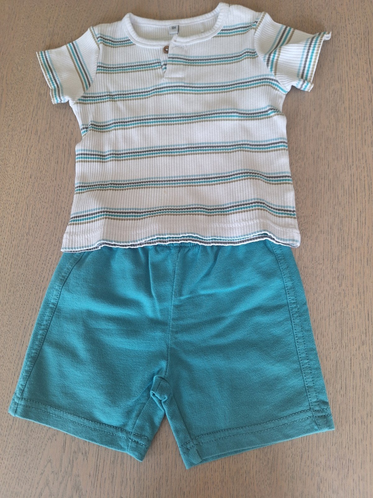 Jongens short en T shirt 18 maanden, Ophalen