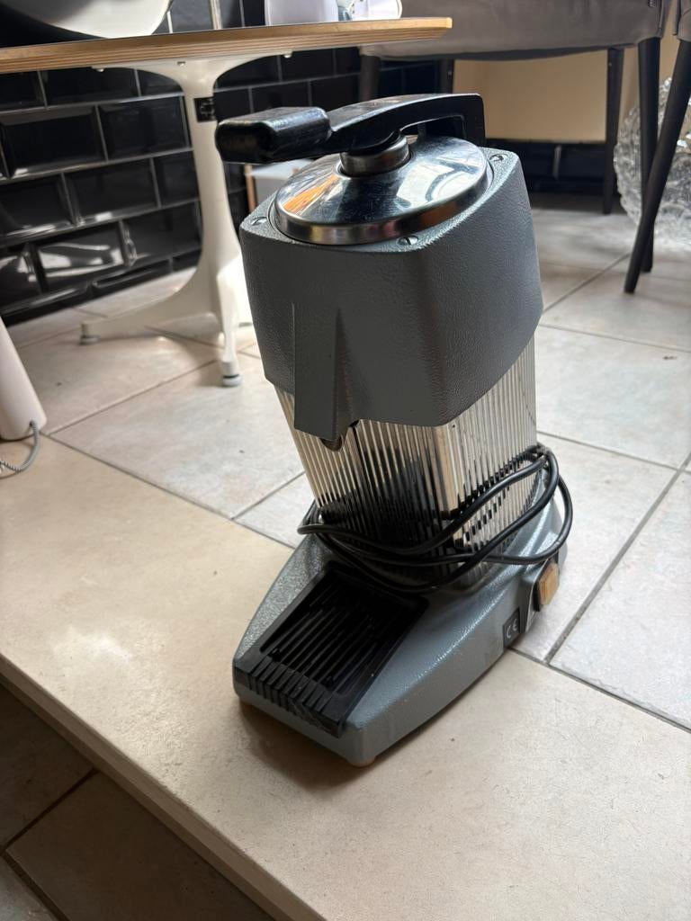 Santos N10, Electroménager, Extracteurs de jus, Enlèvement, Comme neuf