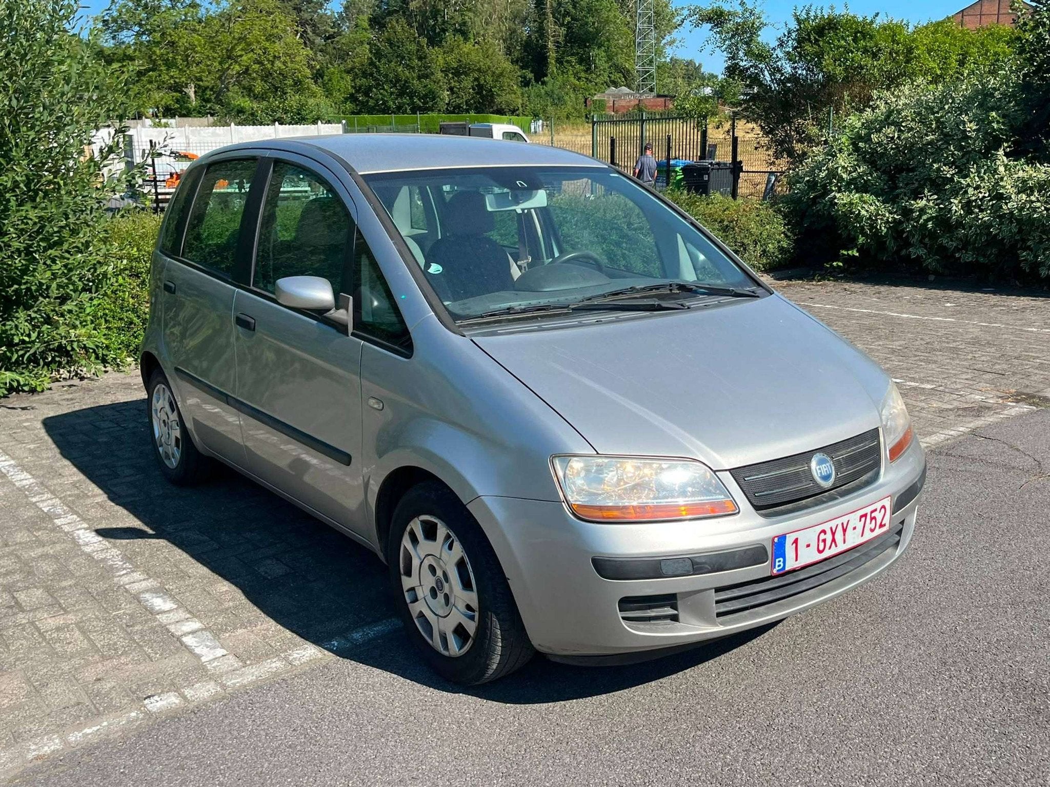 Fiat Idea 🟢1.4 ESSENCE 95V (bj 2004), Voorwielaandrijving, Stof, Gebruikt, Idea