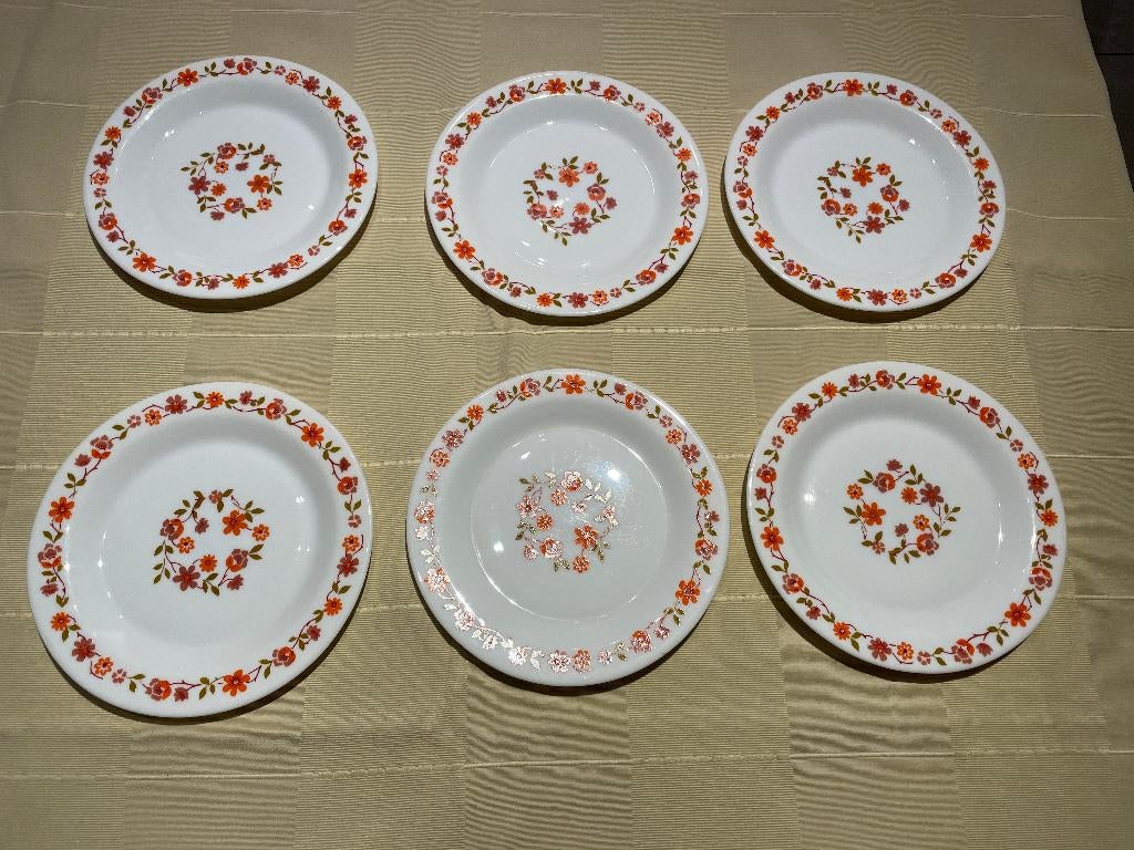 6 identieke dessertborden Arcopal VINTAGE – RETRO, Ophalen of Verzenden, Huis en Inrichting