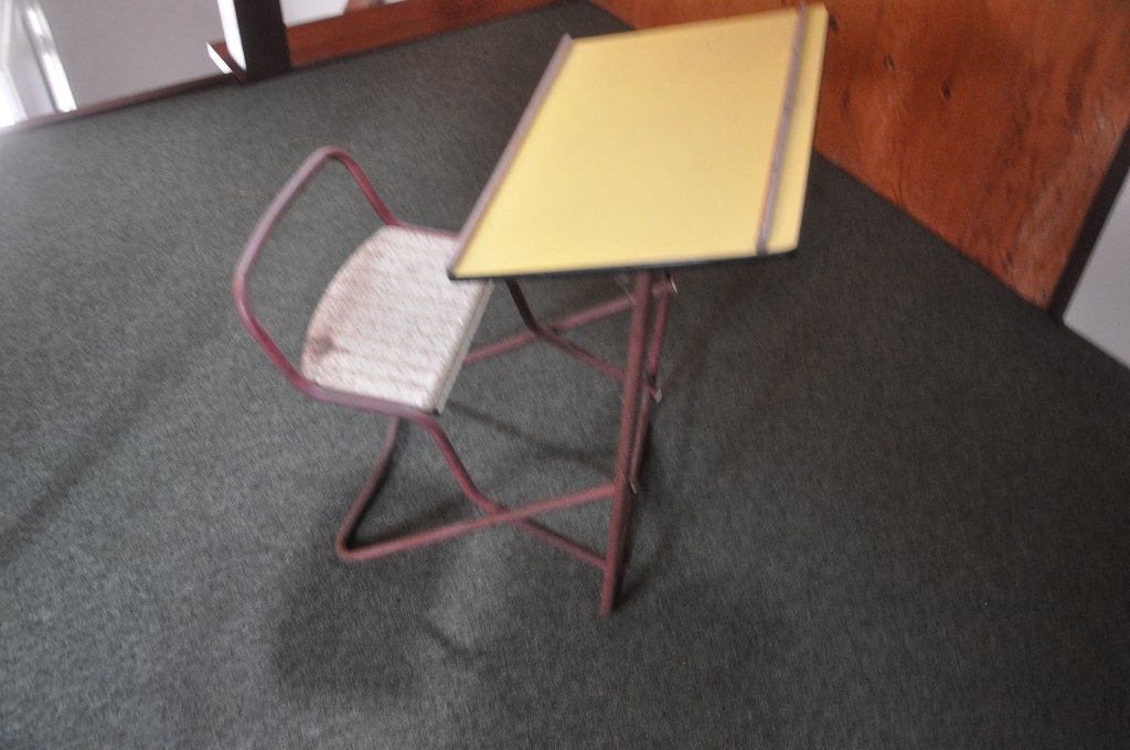 vintage schoolbankje, Enlèvement