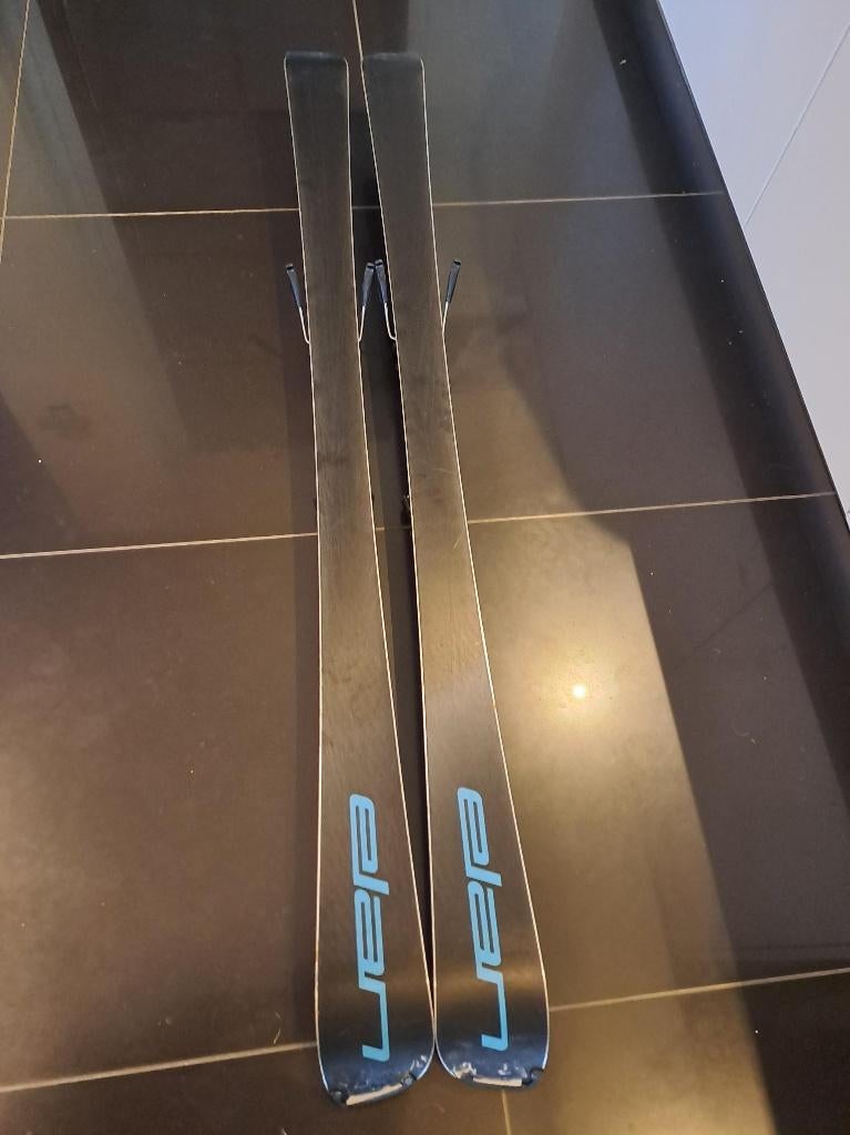 Ski Elan 150 radius 11m amphibio technology, Sport en Fitness, 140 tot 160 cm, Gebruikt, Carve, Ophalen