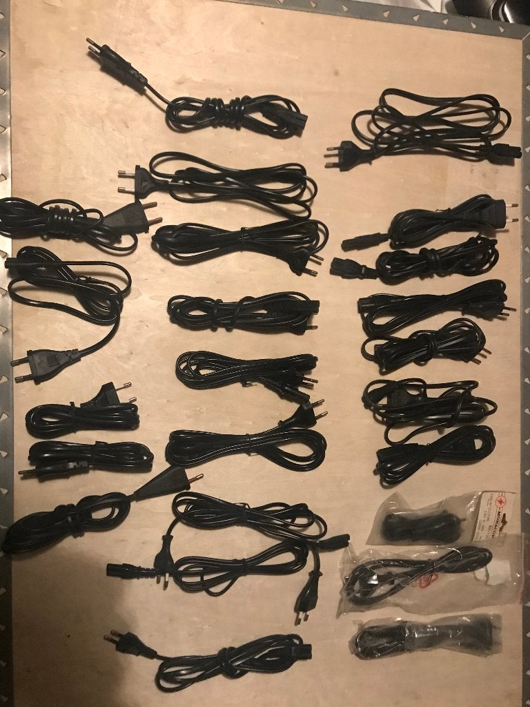 C7 / Euro-netsnoer (plat liggend cijfer 8) 20 stuks, TV, Hi-fi & Vidéo, Câbles audio & Câbles de télévision, Enlèvement ou Envoi
