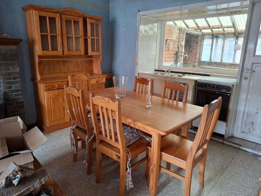 Keukeneetplaats, tafel 6 stoelen en vitrinekast, Ophalen, Gebruikt, Hout, 6 zitplaatsen