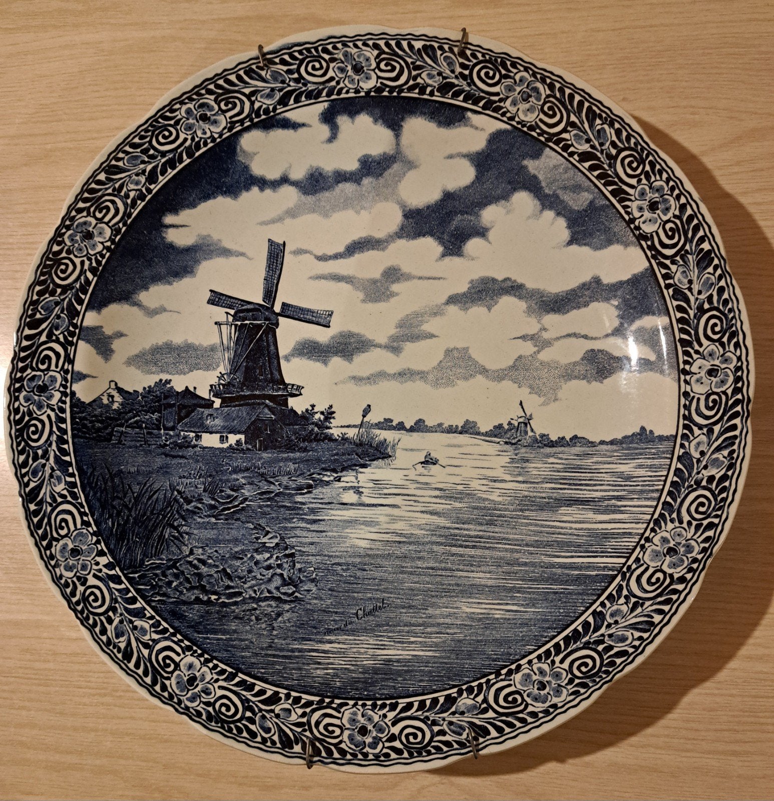 Assiette murale Delft 40 cms., Antiquités & Art, Enlèvement