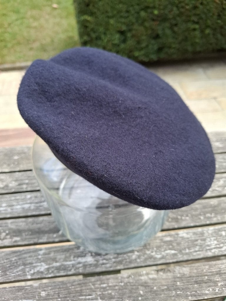 Béret militaire NEUF, Collections, Enlèvement ou Envoi, Armée de terre, Casque ou Béret
