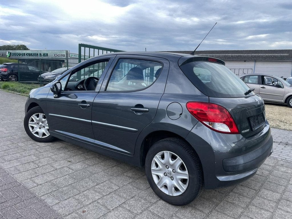 Peugeot 207 1.4 Benzine | 5 deurs | 1 JAAR GARANTIE, Auto's, Peugeot, Voorwielaandrijving, 4 cilinders, Bedrijf, 5 deurs