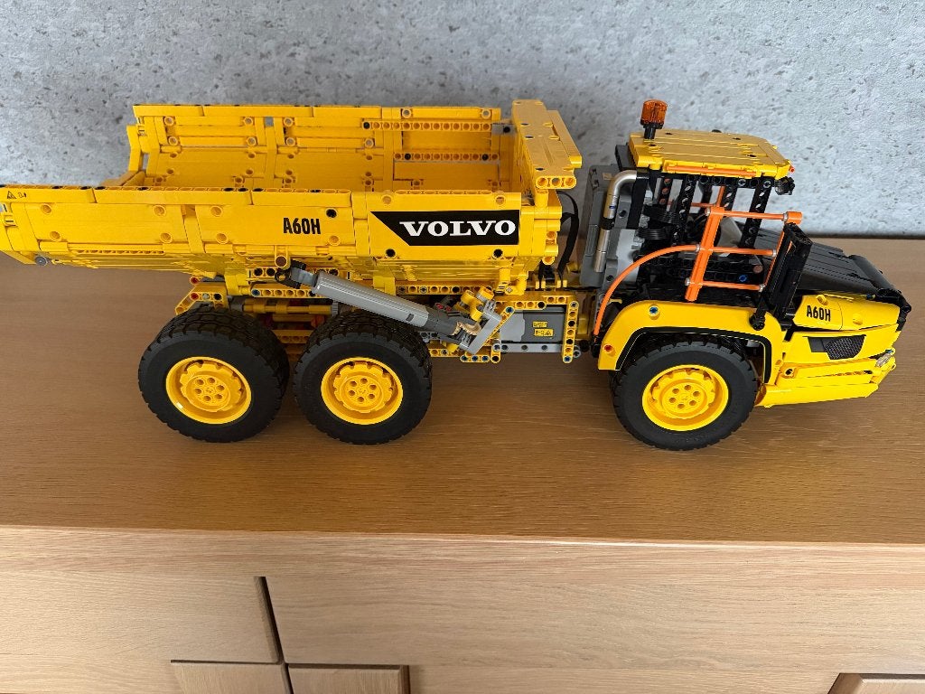 42114 6x6 Volvo Articulated Hauler, Ophalen, Lego, Zo goed als nieuw, Technic
