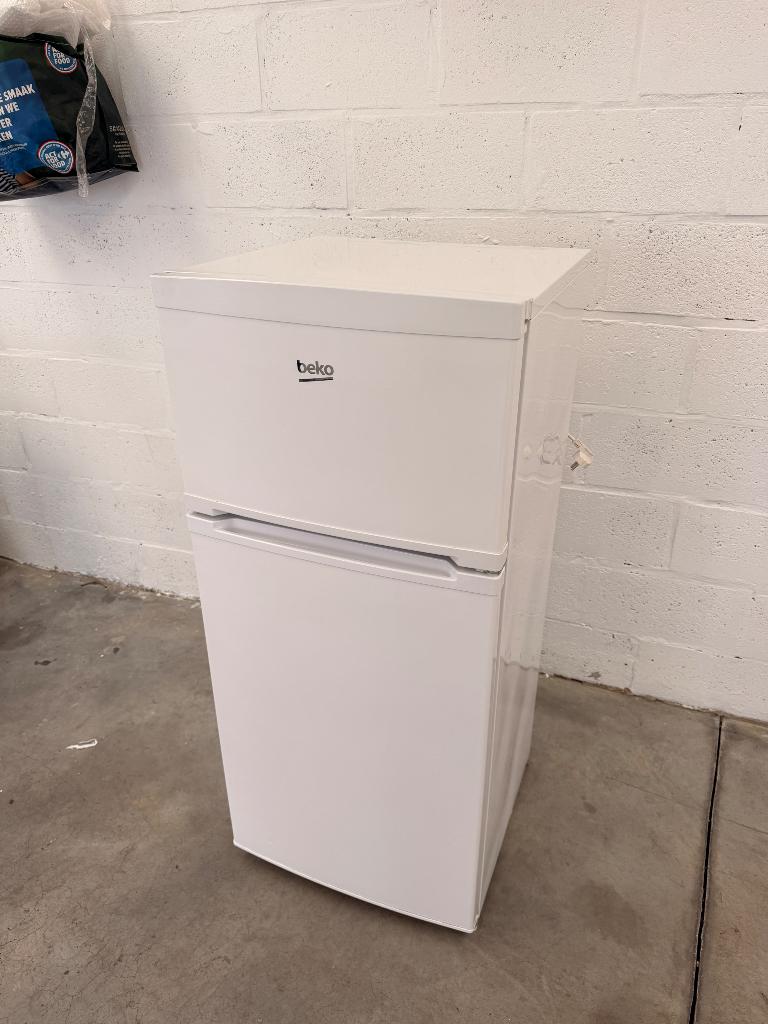 Beko koelkast + vriezer, Elektronische apparatuur, Koelkasten en IJskasten, Ophalen of Verzenden, Zo goed als nieuw