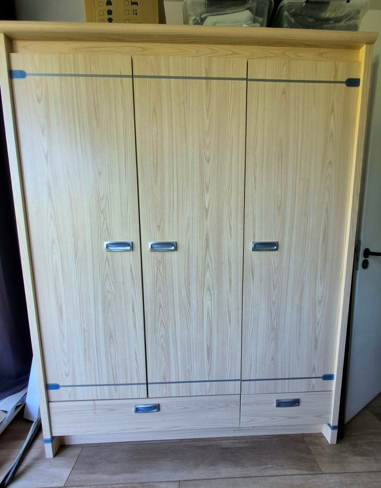 garde robe 3 portes et tiroirs, Enlèvement