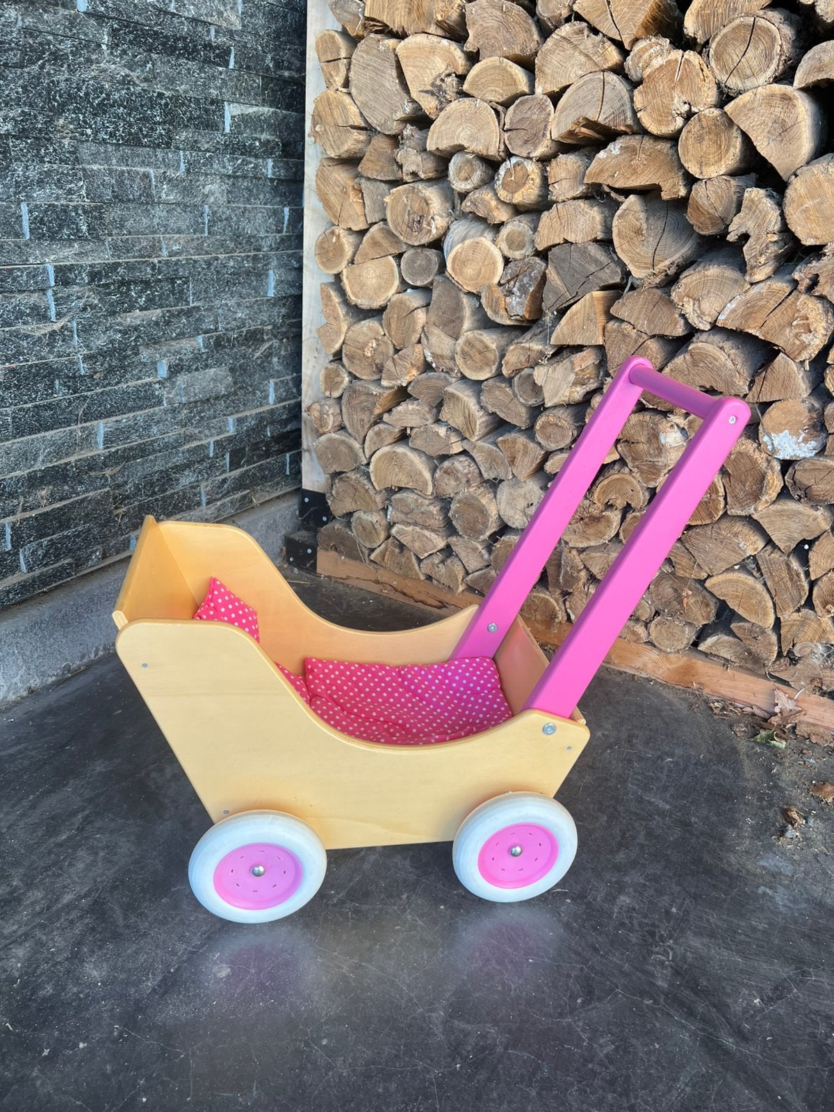 Leuke poppenwagen, Ophalen, Zo goed als nieuw