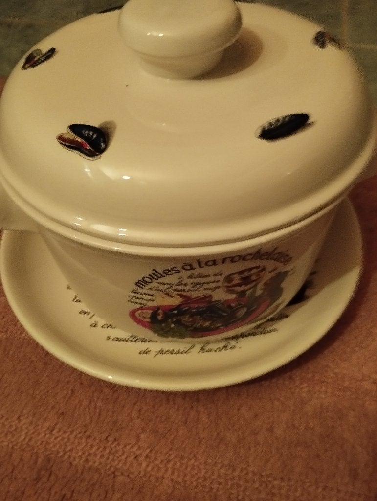 Casserole à moules en céramique., Enlèvement ou Envoi, Comme neuf, Pierre/céramique, Casserole