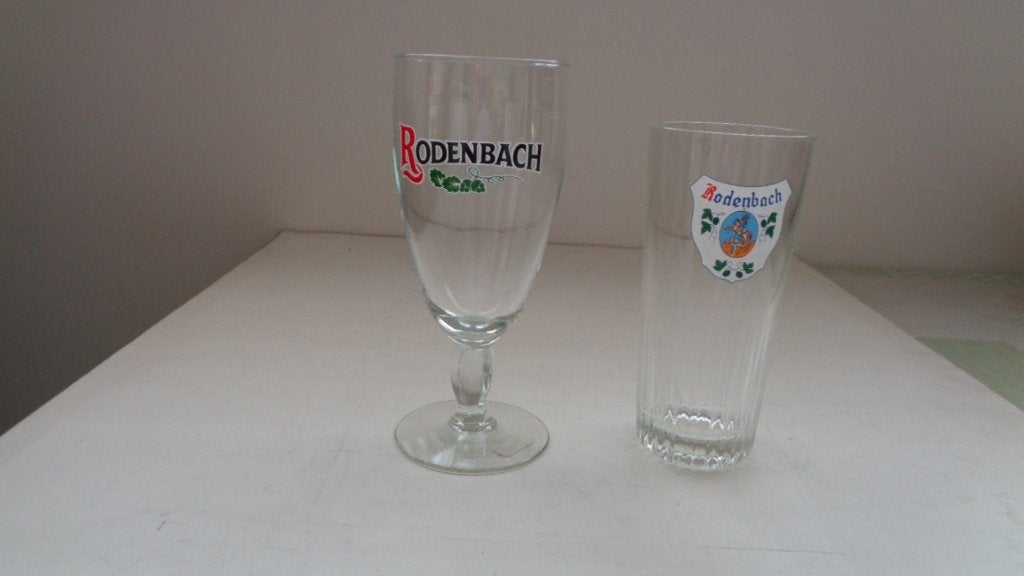 2 verschillende Rodenbach bierglazen, Enlèvement ou Envoi, Comme neuf, Verre ou Verres, Autres marques