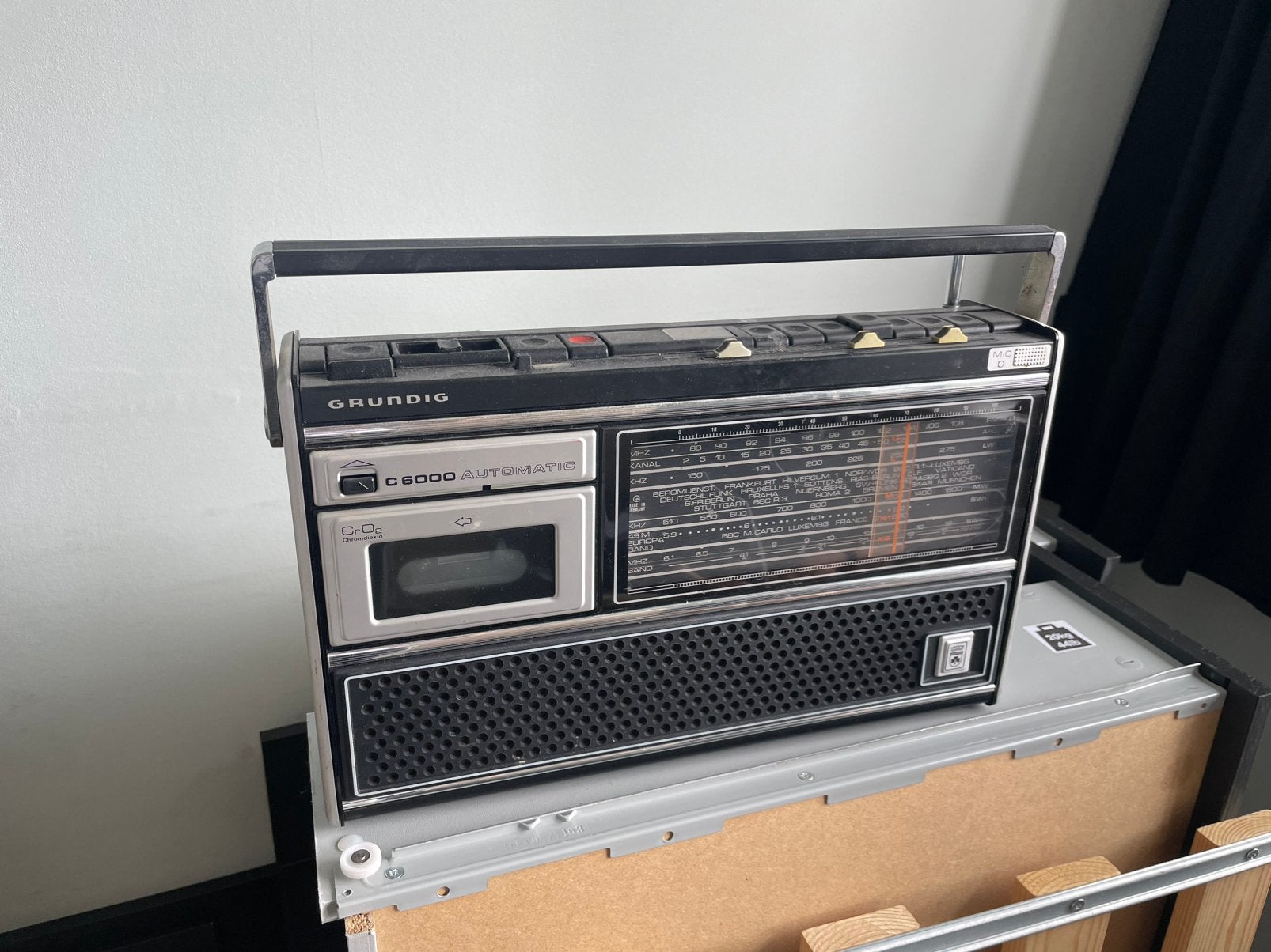 Vintage radio casette speler, Audio, Tv en Foto, Radio's, Ophalen of Verzenden, Gebruikt, Radio