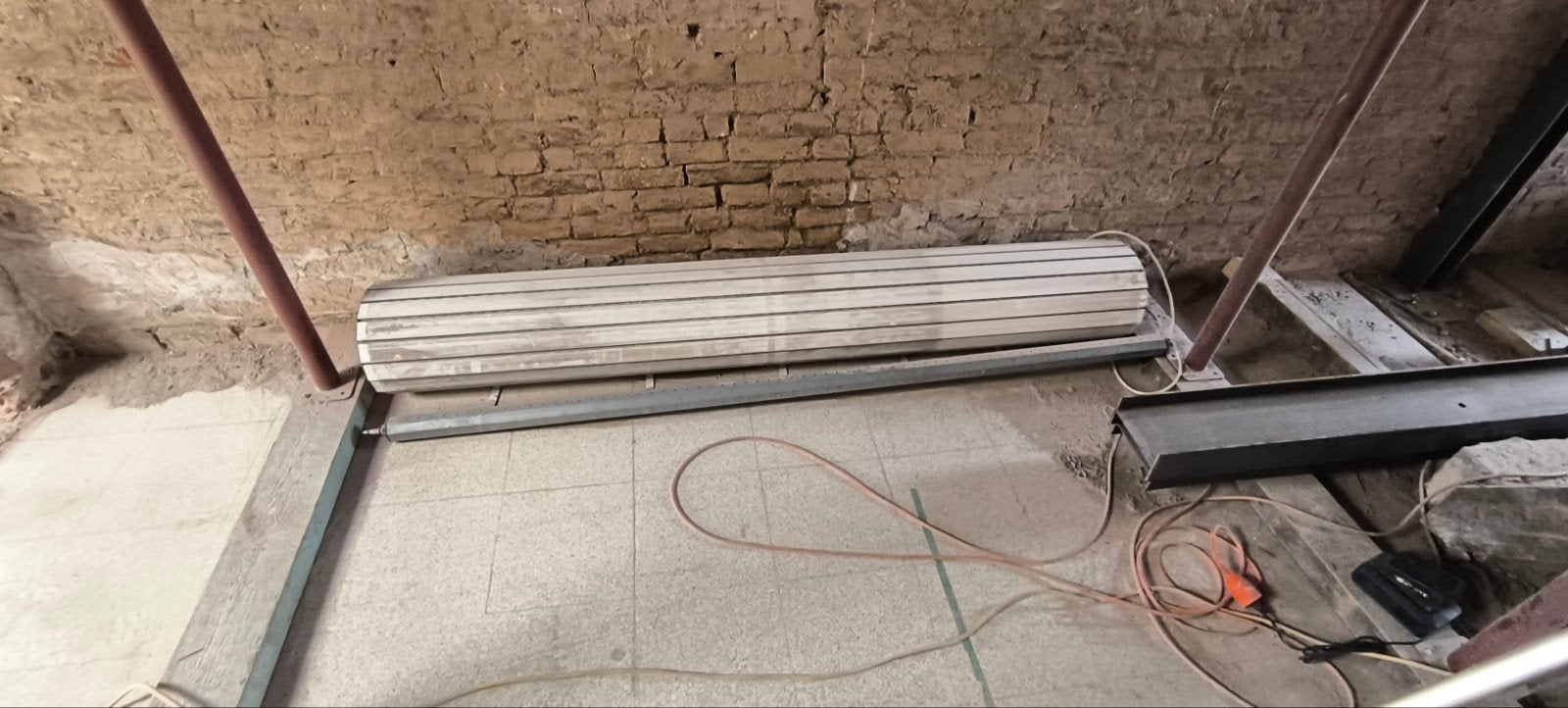Rolluik electrisch met schakelaar 2m op 1.6, Ophalen