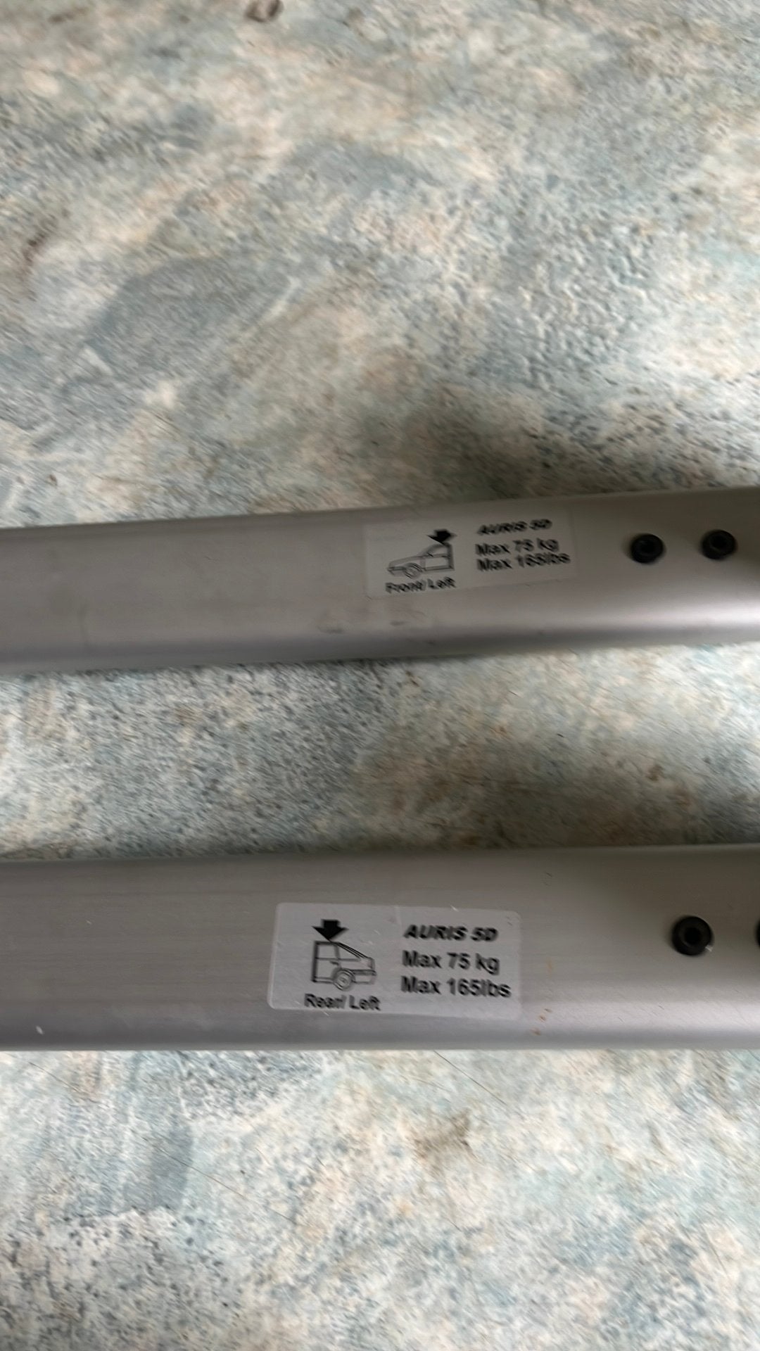 Dakdragers Toyota Auris, Ophalen, Toyota