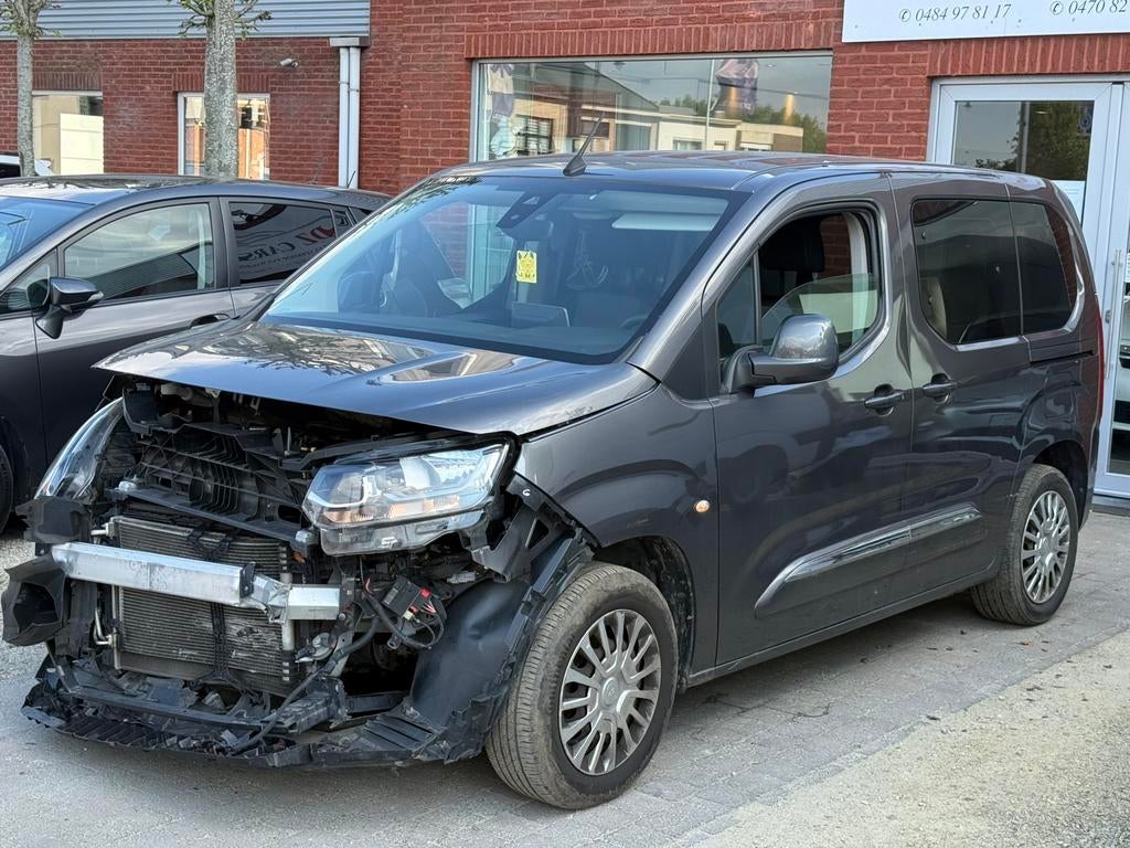 TOYOTA PROACE CITY 1.5D 102PK |️VOITURE ACCIDENTÉE | SCHADE, Achat, Euro 6, Entreprise, Boîte manuelle
