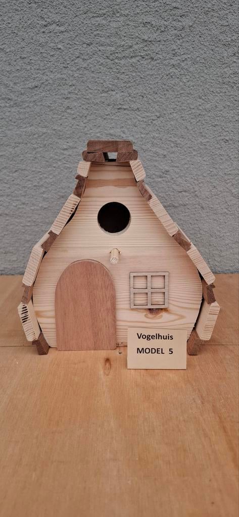 Gekleurd vogelhuisje, Tuin en Terras, Ophalen