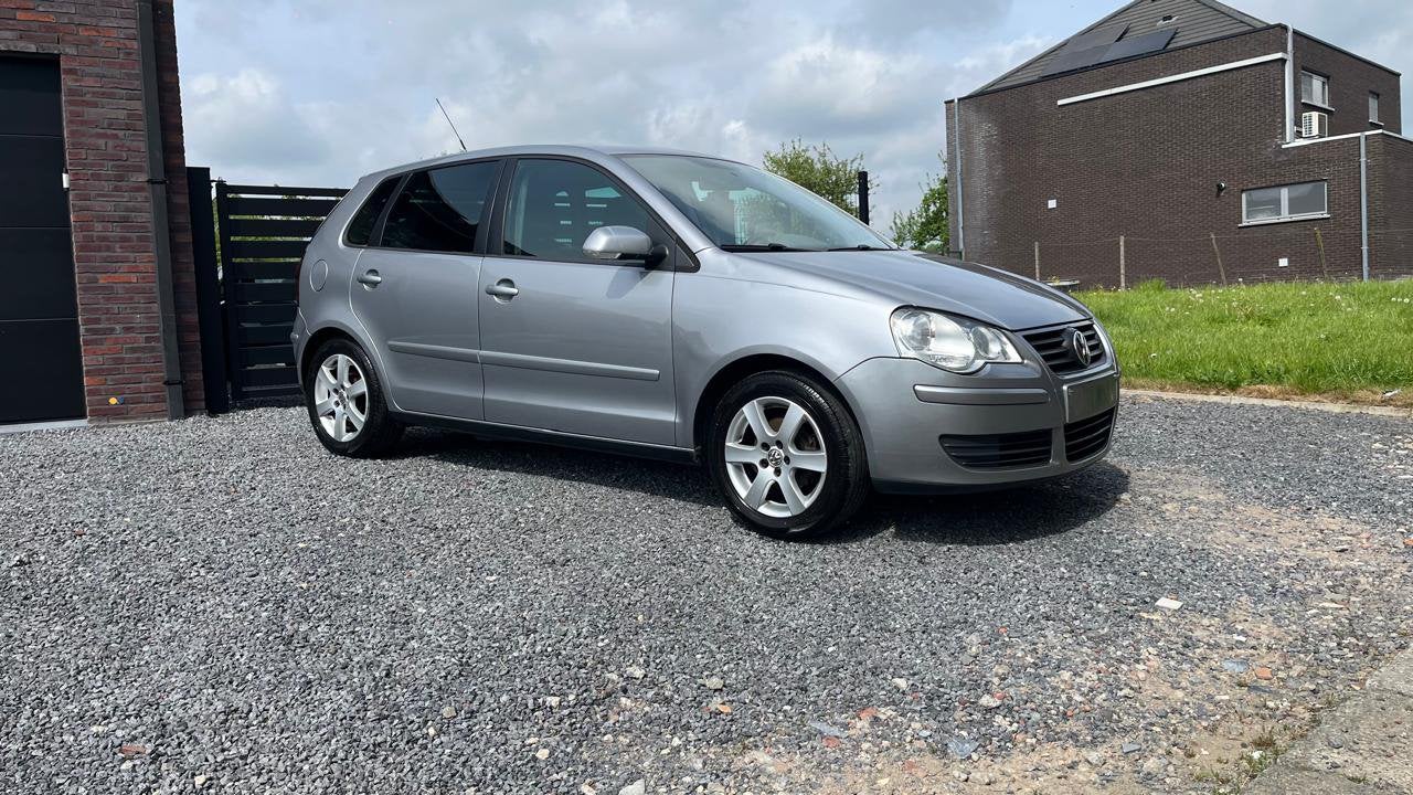 Volkswagen Polo 1.2 benzine, 2007 bouwjaar, 132.000 km, Autos, Argent ou Gris, Achat, Entreprise, Boîte manuelle