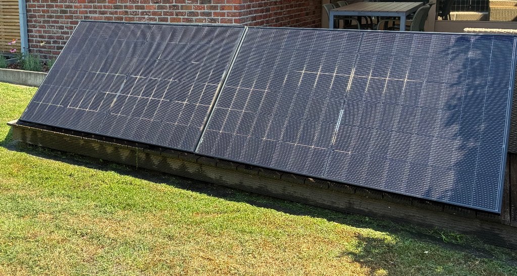 Stekker-zonnepanelen 2x 400W, Enlèvement, Utilisé, Système complet, 200 watts-crêtes ou plus
