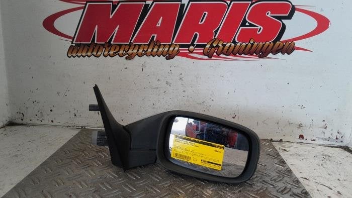Buitenspiegel rechts van een Renault Laguna, Gebruikt, -, Renault, -