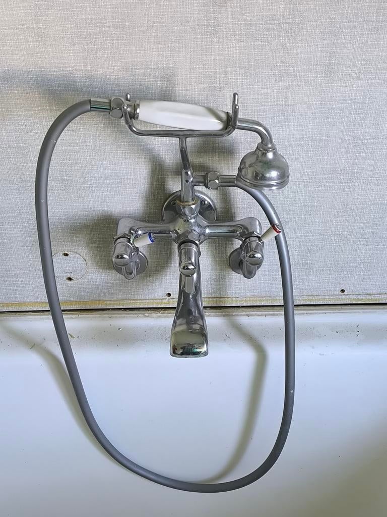 Robinet vintage, Utilisé