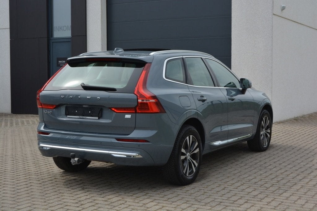 Volvo XC60 T6 350PK PHEV Recharge AWD  Pano/trekhaak/2023, Auto's, Volvo, Automaat, 1969 cc, 257 kW, Leder
