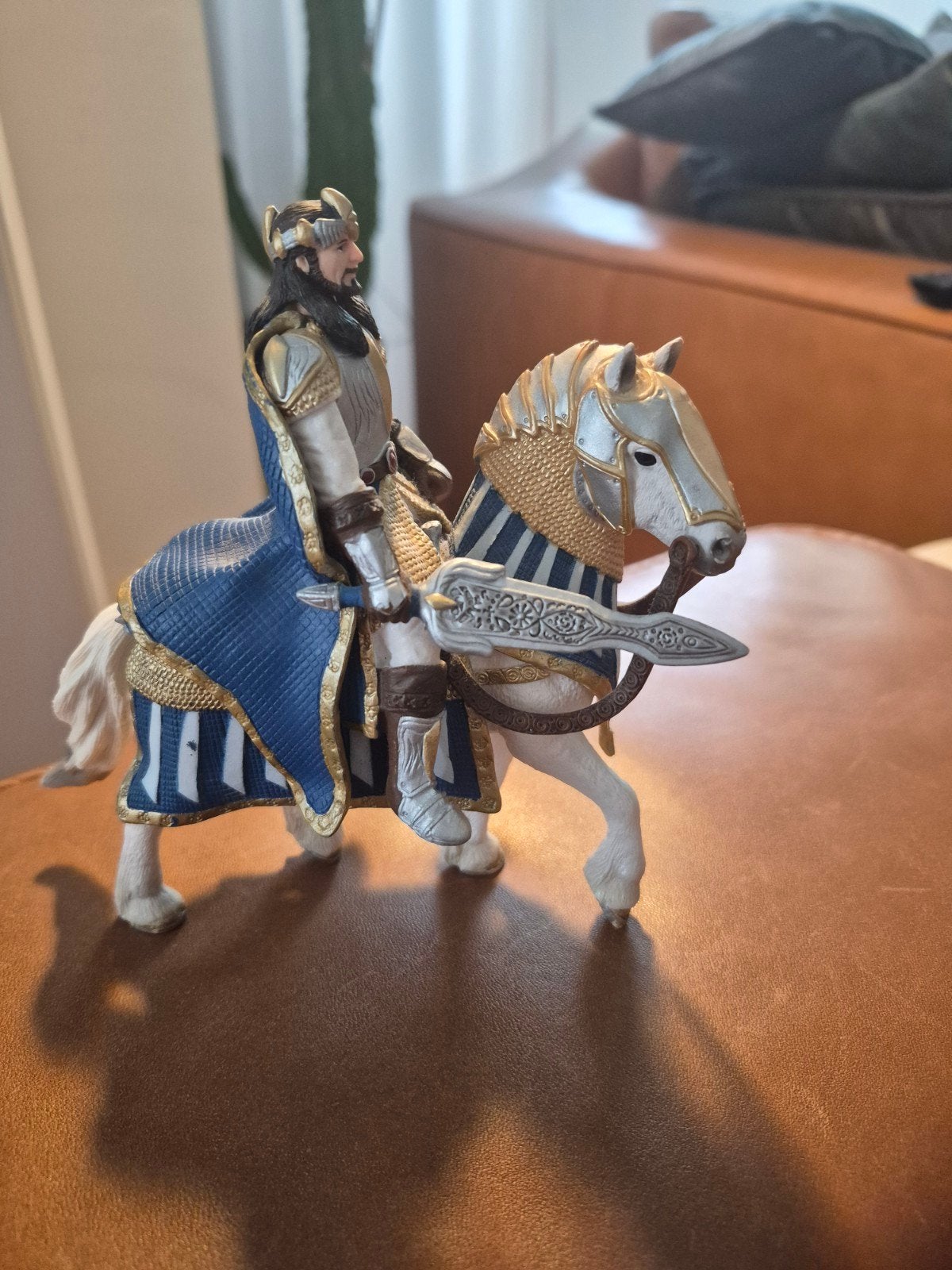 ridder op paard schleich, Ophalen