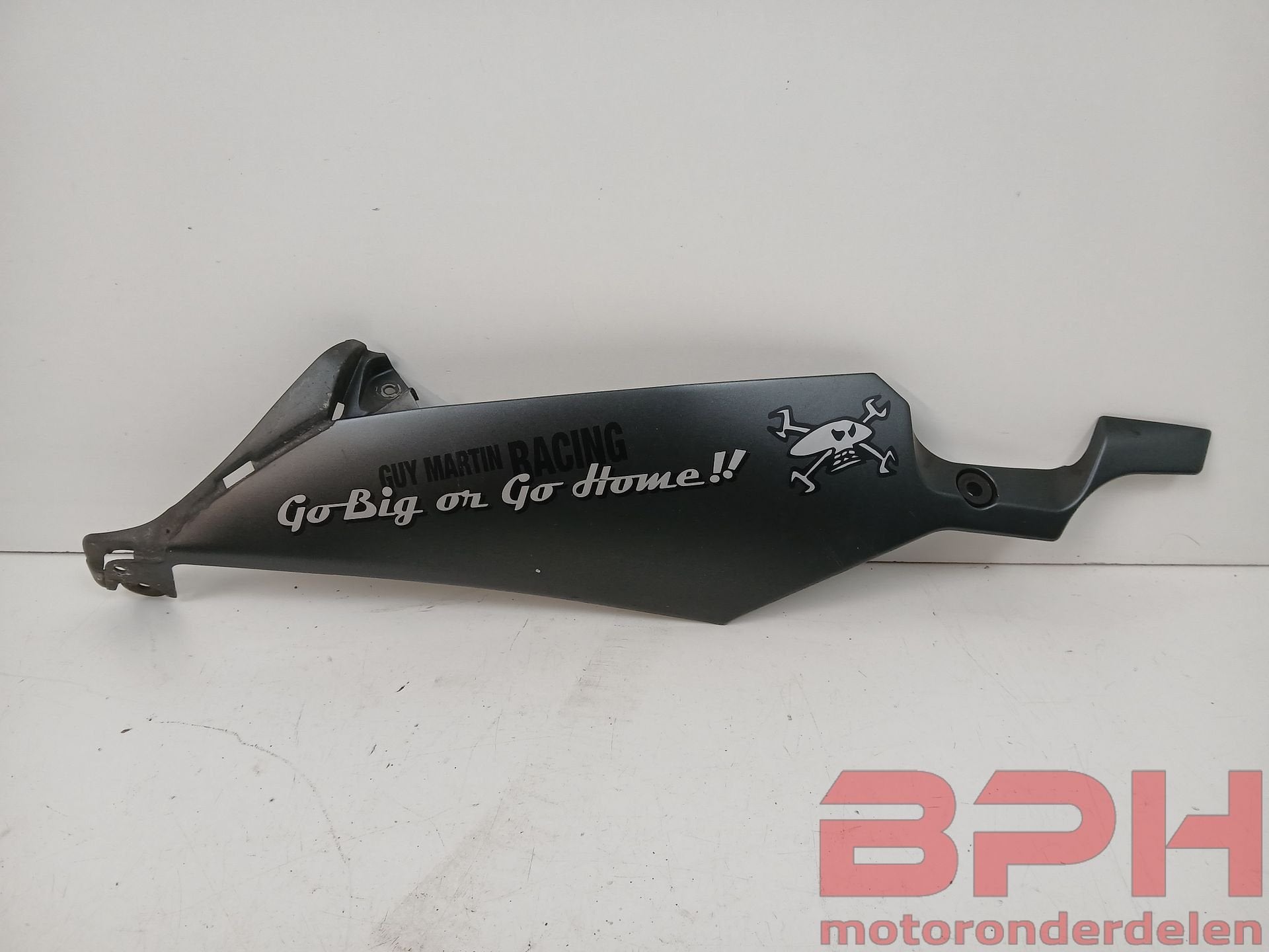 Onderkuip links Suzuki GSX-R 600 750 K6 K7 2006 t/m 2007 kui, -, Utilisé, -, -