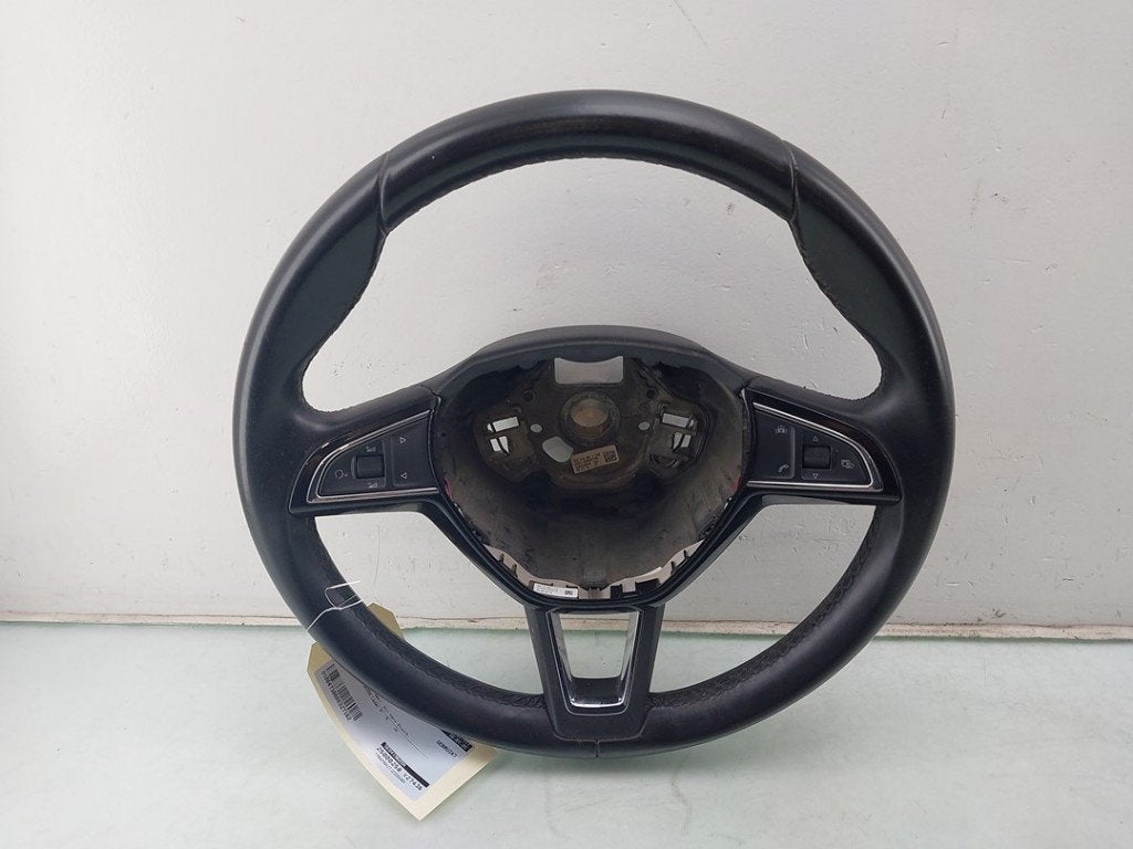 VOLANT DIRECTION Skoda Fabia III (NJ3) (01-2014/06-2021), Utilisé, Info@skoda-auto.de, Skoda, Max-Planck-Straße  3-5
64331  Weiterstadt, DE