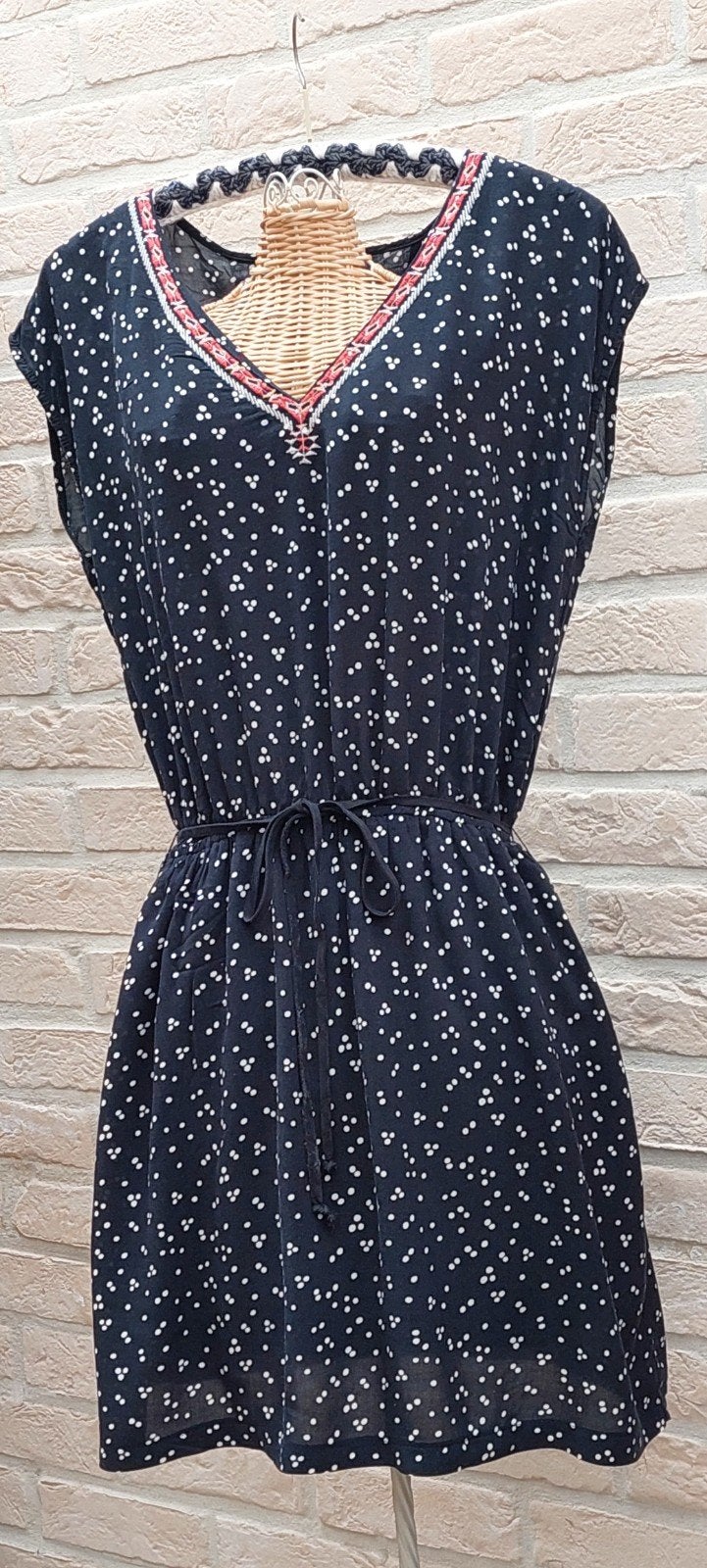 kleedje maat l carminn, Kleding | Dames, Jurken, Carminn, Overige kleuren, Maat 42/44 (L), Ophalen of Verzenden