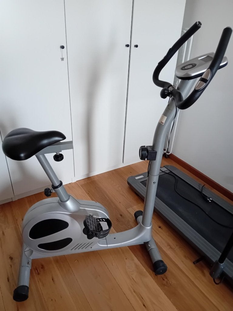 Vélo d'appartement, Enlèvement, Utilisé, Métal, Vélo d'appartement