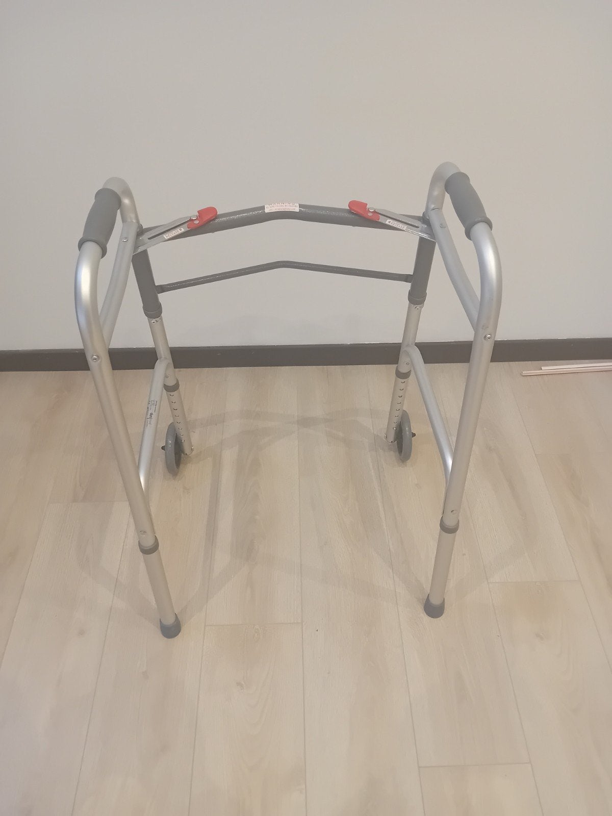 in hoogte verstelbaar aluminium opvouwbaar opstapframe, Diversen, Ophalen, In hoogte verstelbaar