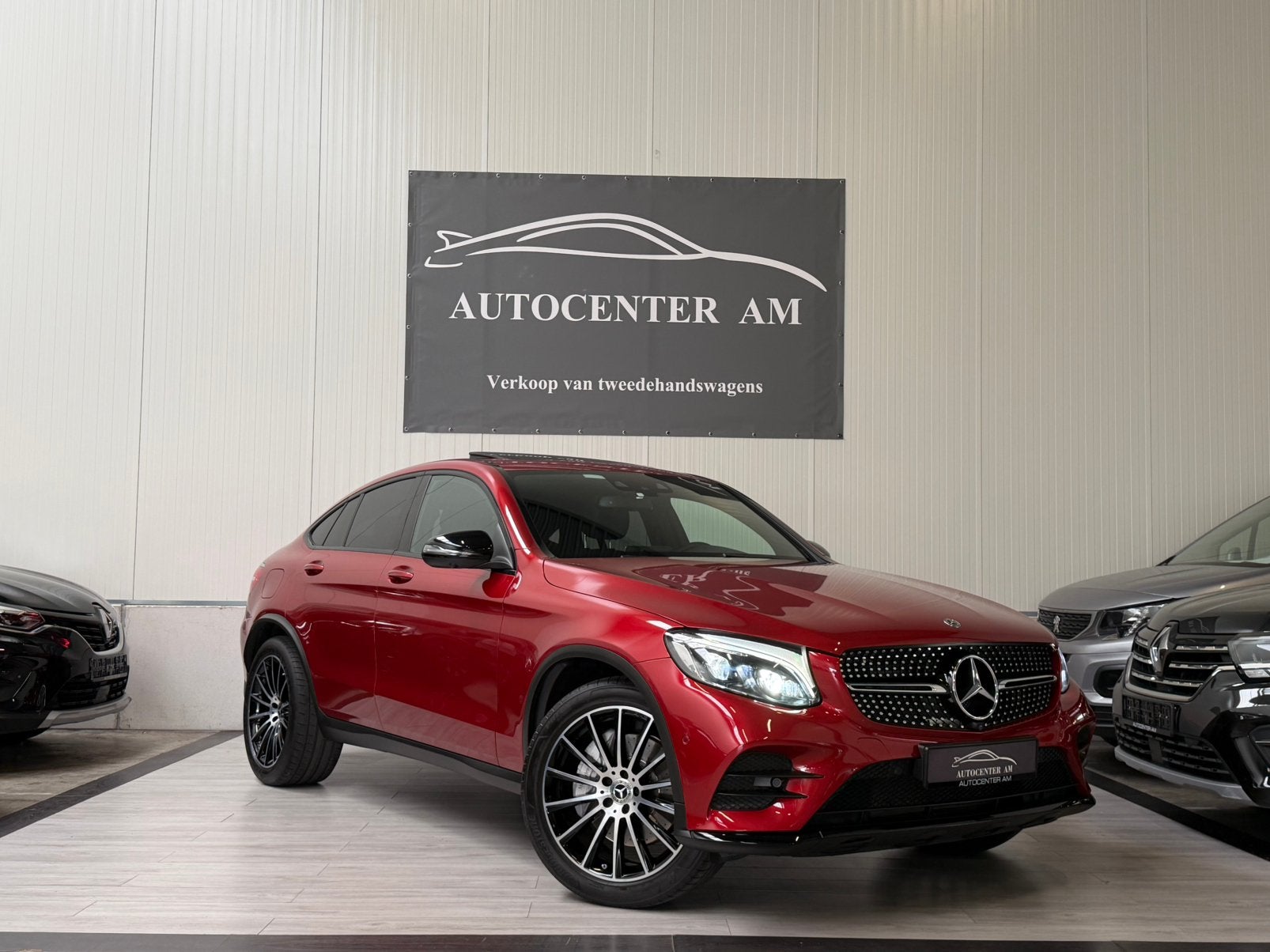 Mercedes-Benz GLC 250 AMG Pack Coupé 250 4-Matic Burmester**, Auto's, Mercedes-Benz, Automaat, 4 cilinders, Leder, 5 zetels