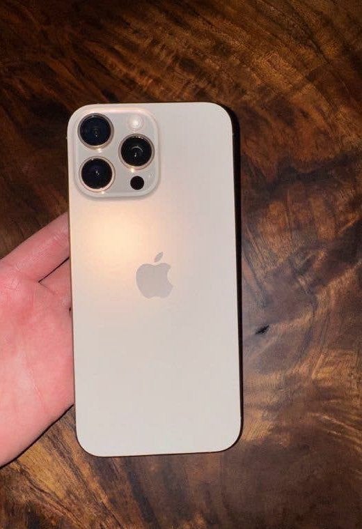 iPhone 16 Pro Max, Ophalen, Zo goed als nieuw, IPhone 16