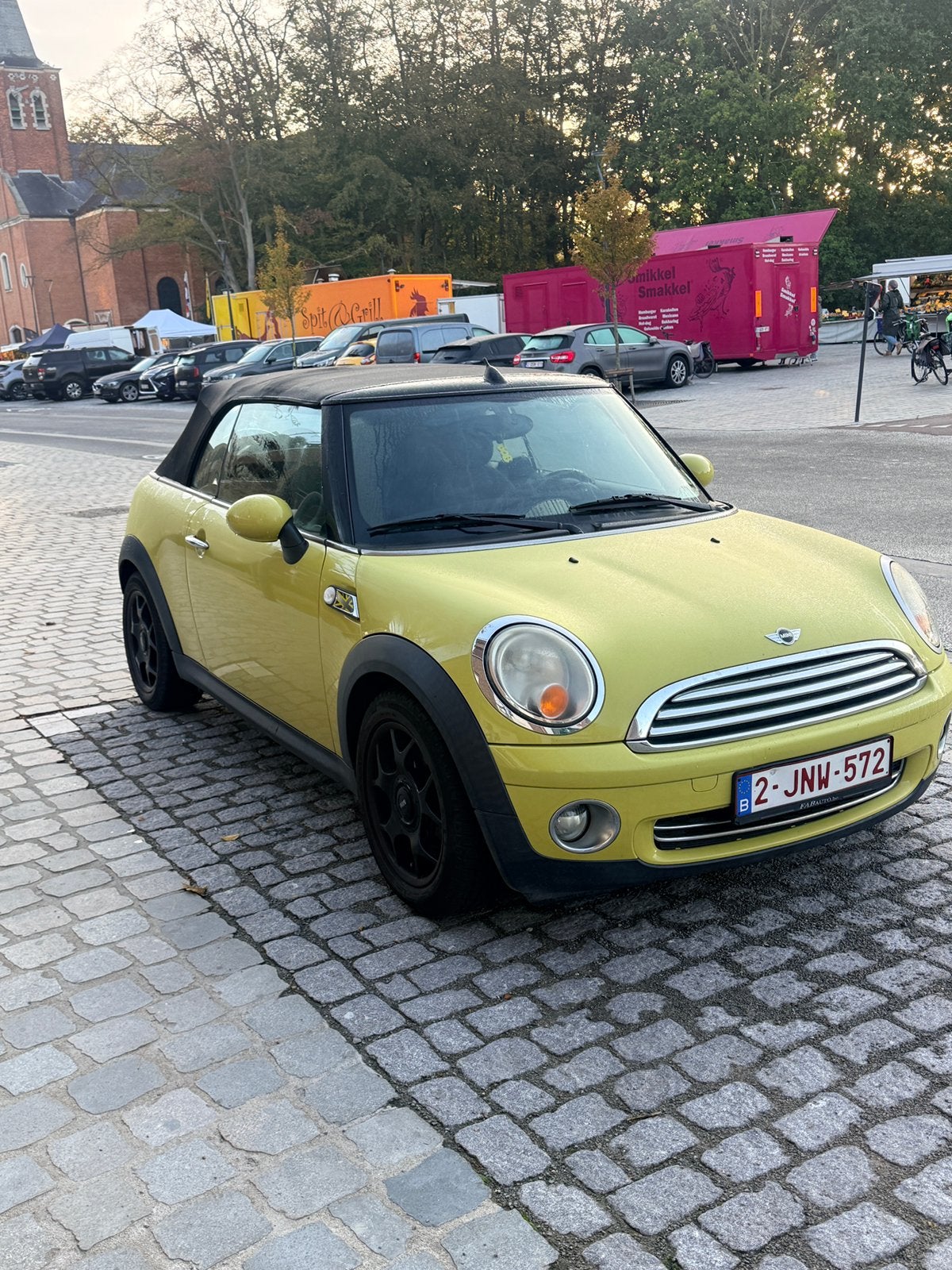 Mini Cooper R57 - Lime Green, Auto's, Stof, Zwart, Cabriolet, Handgeschakeld