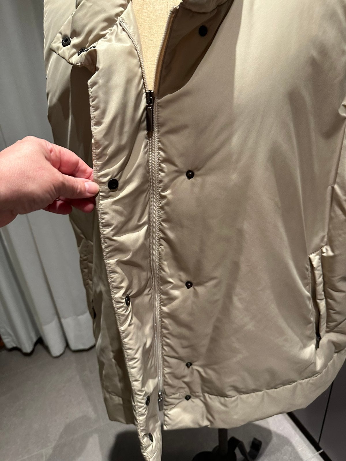 Donsjas van MARINA RINALDI, maat 29 (50), Ophalen of Verzenden, Zo goed als nieuw, Beige, Jas of Mantel