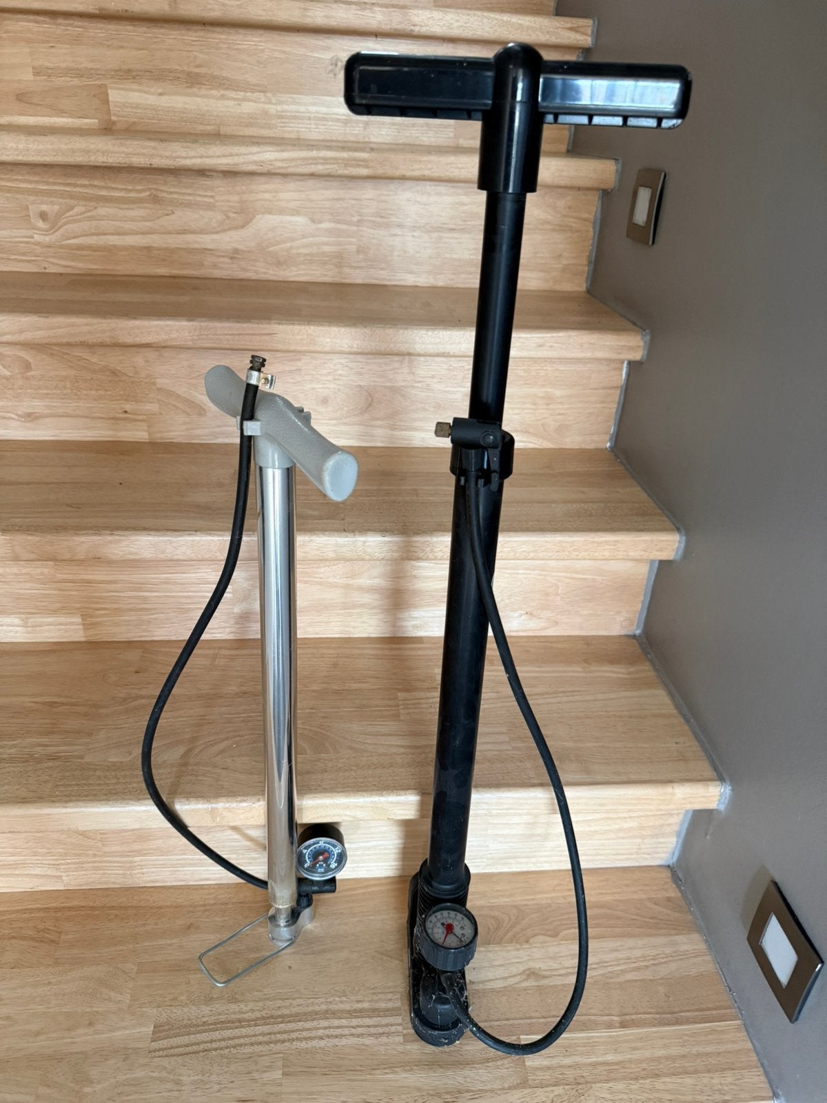 Fietspomp, Vélos & Vélomoteurs, Accessoires vélo | Pompes à vélo, Enlèvement, Comme neuf