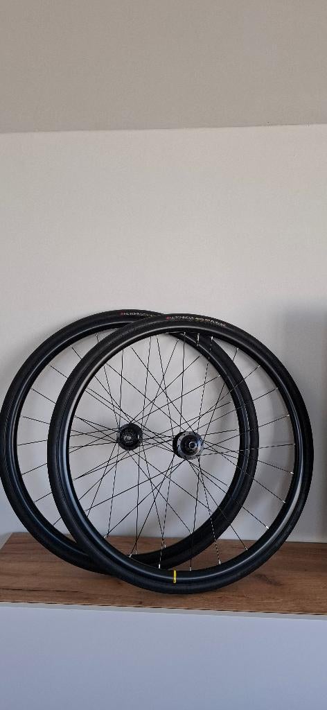 Vends paire jantes neuves  en alu Mavic Aksium, Envoi, Neuf, Autres types